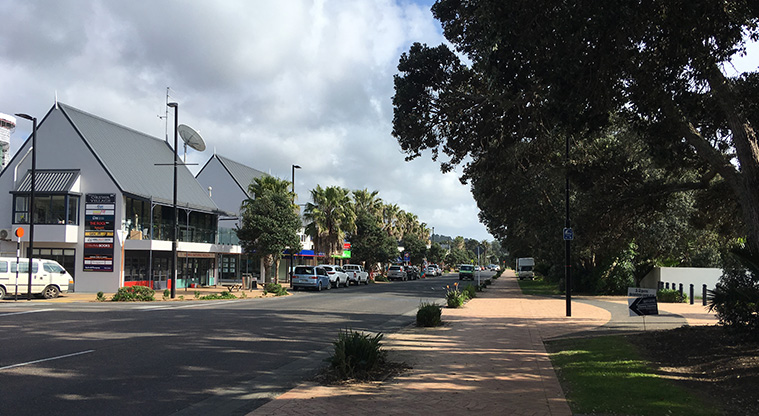 Ōrewa Beachfront Path - Follow the footpath through Ōrewa town centre.