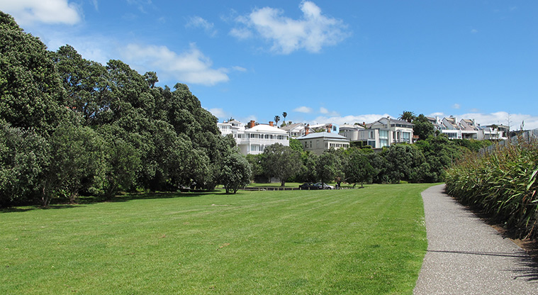 Ponsonby to Victoria Park Path - Green space along the way