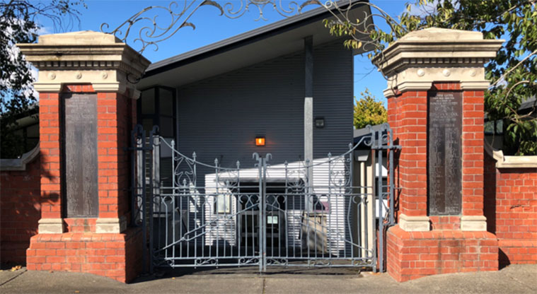 Remuera Loop Path - Remuera Primary School entrance.