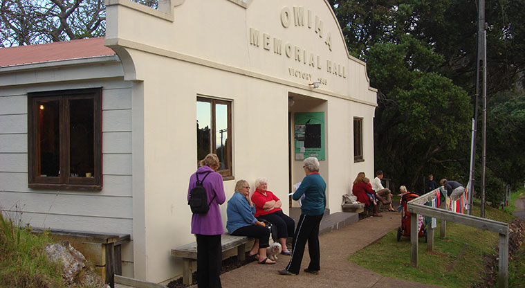 Rocky Bay Beachfront Path - The hall has a cafe on Thursday mornings and most weekends.