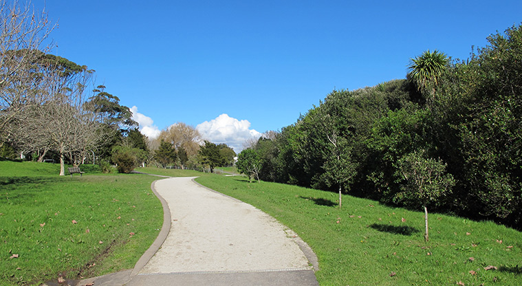 Takapuna to Devonport Path - Path through Northboro Reserve.