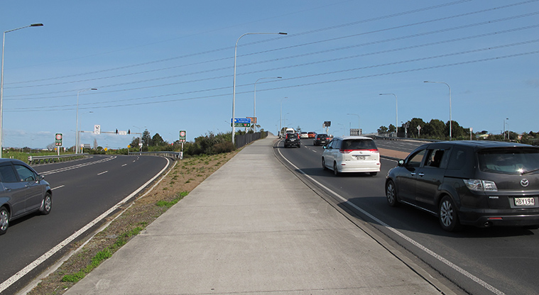 Te Atatu to City Path - Cross at the signals and follow the path over the overbridge.