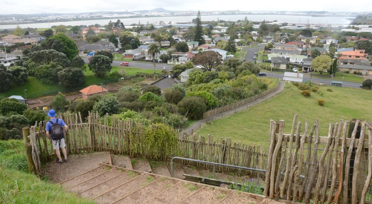 Te Pane o Mataoho / Te Ara Pueru / Māngere Mountain Path - View over the Māngere Mountain Education Centre.