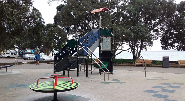 Tamaki Drive Coastal Path - Mission Bay playground.